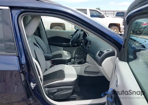 2019 Jeep Compass Latitude Fwd from USA, damaged, VIN 3C4NJCBB4KT802866